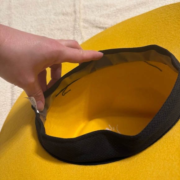 Charlie 1 Horse Yellow Wool Western Hat with Black Band Size Small - Picture 13 of 16